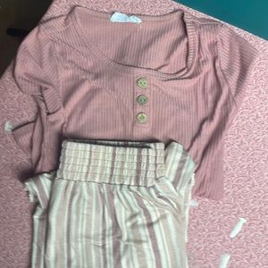 7/8 kids pink top and goucho set !